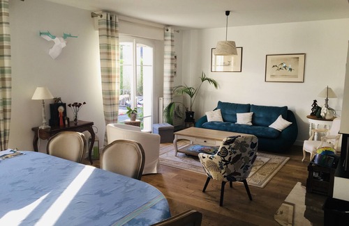 Vannes House | 5-bedroom house 170m2 town center, walking distance to port, trails and beach