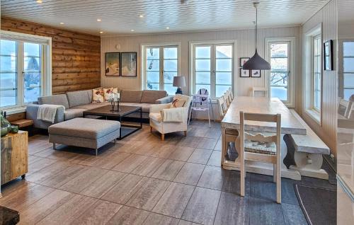 Rauland House | 5 Bedroom Stunning Home In Rauland