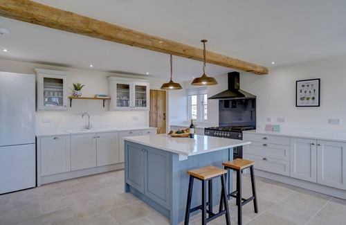 Hethel House | 5 bedroomed farmhouse perfect for exploring Norfolk and Suffolk.
