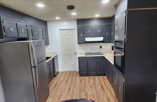 National Hills House | 5 beds/2 bath fully furnished house. WALK TO COURSE! Masters 2026 !