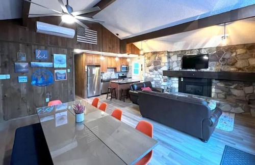 Lake Harmony Estates Cabin | 5 BR Cabin in Lake Harmony, PA; 12 Beds - sleeps 14