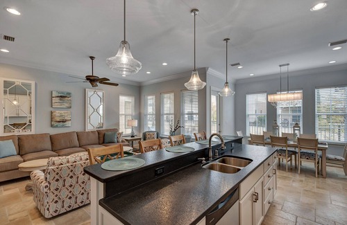 Villa Lago House | 5 BR Home in the Sandestin Resort! Near Beach & Baytowne Wharf, WiFi, Golf Cart!