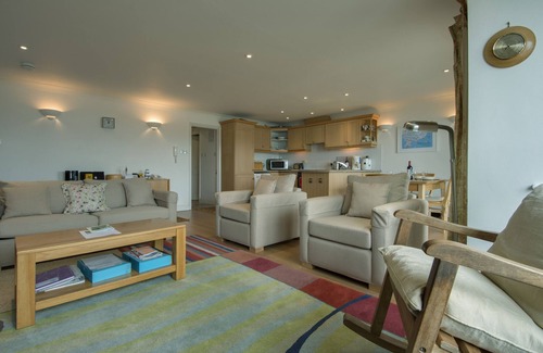 Bigbury-on-Sea Cottage | 5 BURGH ISLAND CAUSEWAY, pet friendly, with pool in Bigbury-On-Sea
