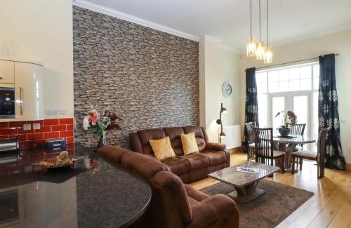 Thornthwaite Apartment | 5 Ladstock Hall