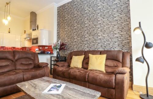 Thornthwaite Apartment | 5 Ladstock Hall