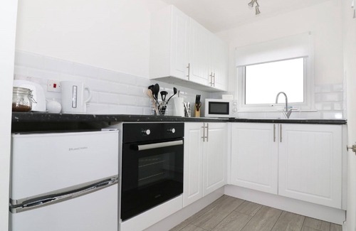 Great Yarmouth House | 5* Light & Airy Chalet 5min walk 2 beach nr BroadsSunbeach Chalets 143 a contemp
