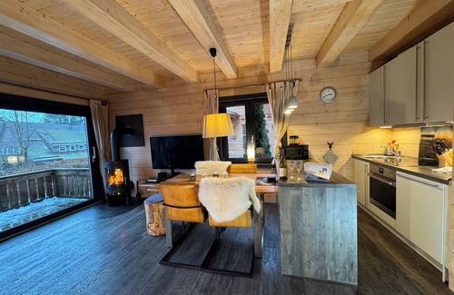 Hahnenklee Ski Chalet | 5 * log cabins with sauna, fireplace, terrace, barbecue etc. in alpine chalet style