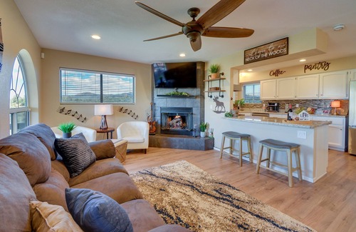 Yavapai Hills Cabin | 5 Mi to Dtwn Prescott: Home w/Deck & Mtn Views