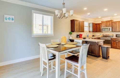 Shasta Lake House | 5 Mi to Shasta Lake: Newly Built Home w/Backyard!