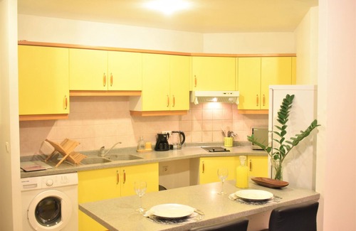Pa'ofa'i Apartment | 5 min AIRPORT - PAPEETE CENTER - VIEW of the City and Mountains - Sea Front