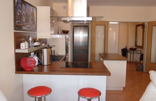Heviz Apartment | 5 min to the thermal lake, gr. 3 rooms Apartment with 20 sqm roof terrace, air conditioning, internet,