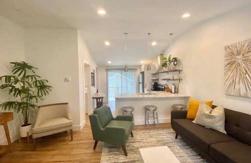 Greenville - Spartanburg Cottage | 5 Minute Drive to Downtown Greenville!