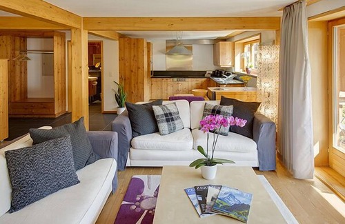 Zermatt Apartment | 5 Minutes From The Lifts