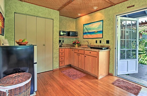 Kalaoa House | 5 Minutes to Beach & Town-Perfect Location, Private & Peaceful. A/C