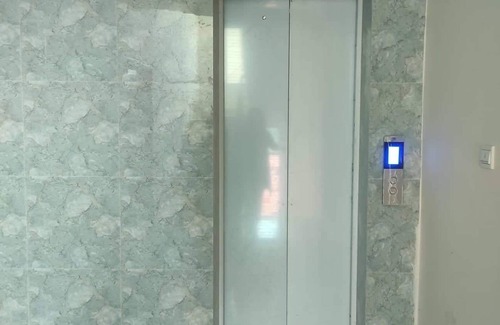 Mirpur House | 5 minutes to Mirpur Cricket Stadium! Family sized condo with varanda