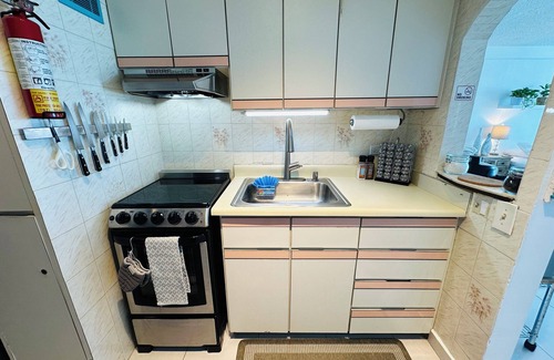 Carolina Apartment | 5 minutes to SJU airport, Steps to Isla Verde Beach, 16th Fl. w/Prkg @ESJ Towers