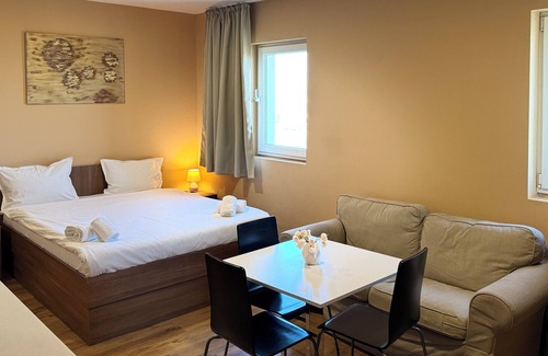Sofia Bed & Breakfast | 5 minutes to the airport Sofia! Family-sized apartment with microwave & deck