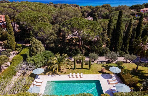 La Nartelle Villa | 5 minutes walk from Nartelle beach, family villa for 12 people
