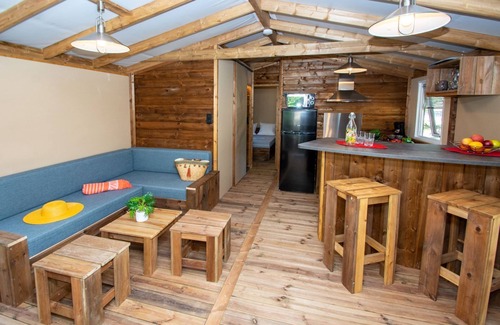 Laruns Cabin | 5-person comfort lodge by the river