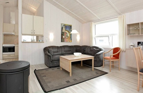 Lensterstrand House | 5 person holiday home in GROEMITZ