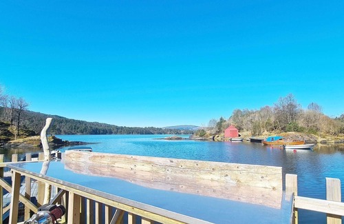 Lonevag House | 5 person holiday home in LONEVÅG-By Traum