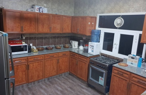 Muscat Villa | 5 Queen Bedrooms with private bathrooms in the @ the center of city.
