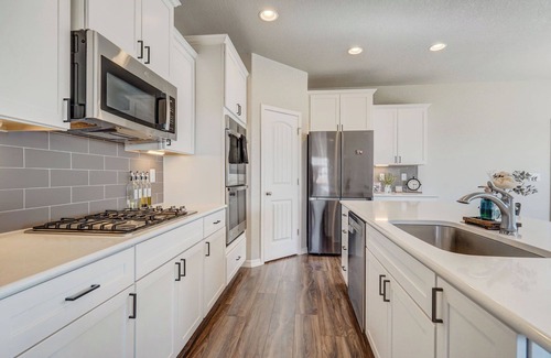 Peyton House | 5 Room 11 Bed, Sleeps 21 or More Guests with Game Room, Wi-Fi, Fire Pit & More!