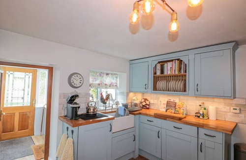 Rosedale Abbey Cottage | 5 ROSEDALE ABBEY, family friendly, with open fire in Rosedale Abbey