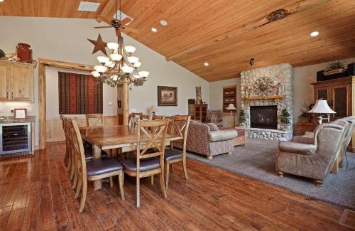 Sunriver House | 5 Vine Maple