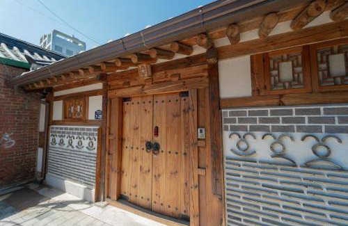 Sajik-dong Apartment | 50 m² Apartment ∙ 2 bedrooms ∙ 5 guests