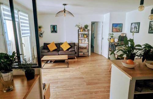19th Arrondissement Apartment | 50 m² Apartment ∙ 1 bedroom ∙ 2 guests