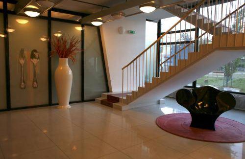 Invalidovna Apartment | 50 m² Apartment ∙ 2 bedrooms ∙ 5 guests