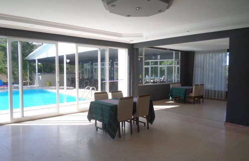 Ayvalik Hotel | 50 m² Hotel ∙ 10 guests