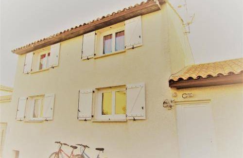 Frontignan House | 50 m² House ∙ 3 bedrooms ∙ 6 guests