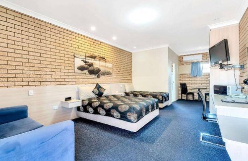 Warwick Hotel | 50 m² Motel ∙ 127 guests