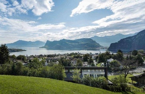 Hergiswil House | 500 m² House ∙ 7 bedrooms ∙ 16 guests