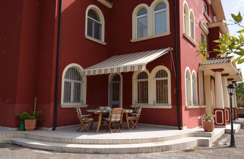 Caccianova Villa | 500 m² Villa ∙ 5 bedrooms ∙ 10 guests
