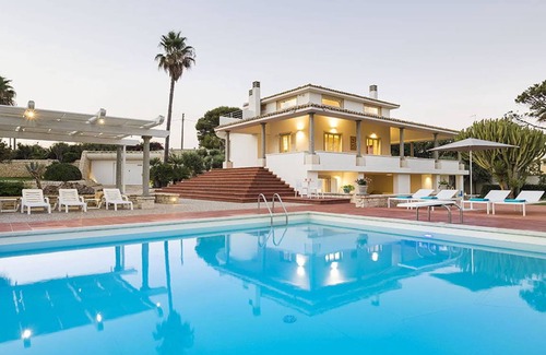 Marina di Modica Villa | 500 m² Villa ∙ 9 bedrooms ∙ 18 guests