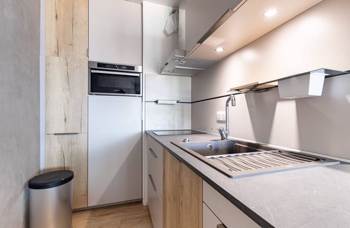 Saint-Gilles-Croix-de-Vie Apartment | 50m from the beache, flat for 4