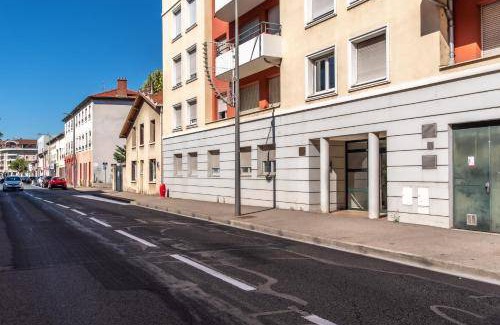 Decines-Charpieu Apartment | 51 m² Apartment ∙ 1 bedroom ∙ 4 guests