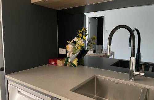 Lyneham Apartment | 52 m² Apartment ∙ 1 bedroom ∙ 2 guests
