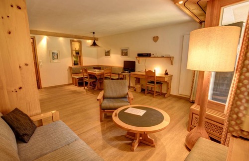Silvaplana Apartment | 52 m² Apartment ∙ 1 bedroom ∙ 2 guests