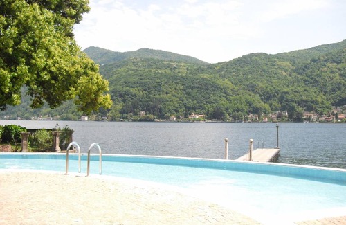 Porto Ceresio Apartment | 54 m² Apartment ∙ 1 bedroom ∙ 4 guests