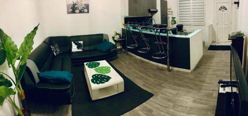 Denain Apartment | 55 m² Apartment ∙ 2 bedrooms ∙ 4 guests