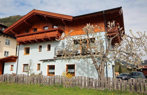 Gleiming Apartment | 55 m² Apartment ∙ 2 bedrooms ∙ 6 guests
