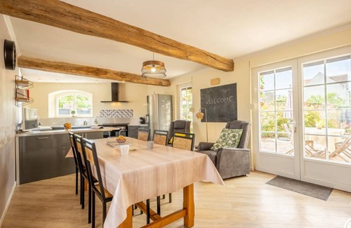 Royallieu Village Cottage | 55 m² Cabin ∙ 1 bedroom ∙ 2 guests