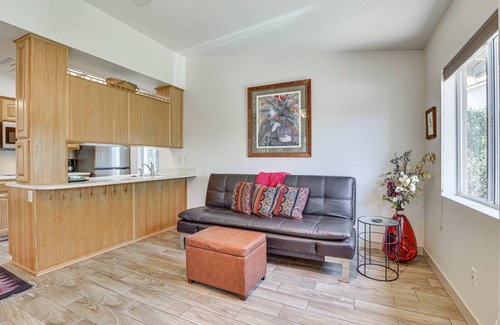 Paradise Valley Village Cottage | 55 m² Cabin ∙ 1 bedroom ∙ 3 guests
