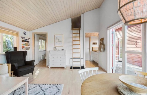 Gudhjem House | 55 m² House ∙ 1 bedroom ∙ 4 guests