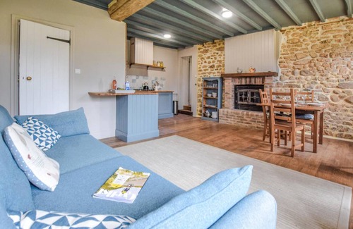 Passais-Villages House | 55 m² House ∙ 2 bedrooms ∙ 4 guests
