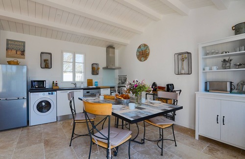 Saint-Martin-de-Re Ski Chalet | 550m from the beach, house for 4